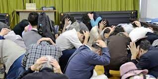 Warga Tokyo Latihan Evakuasi Rudal