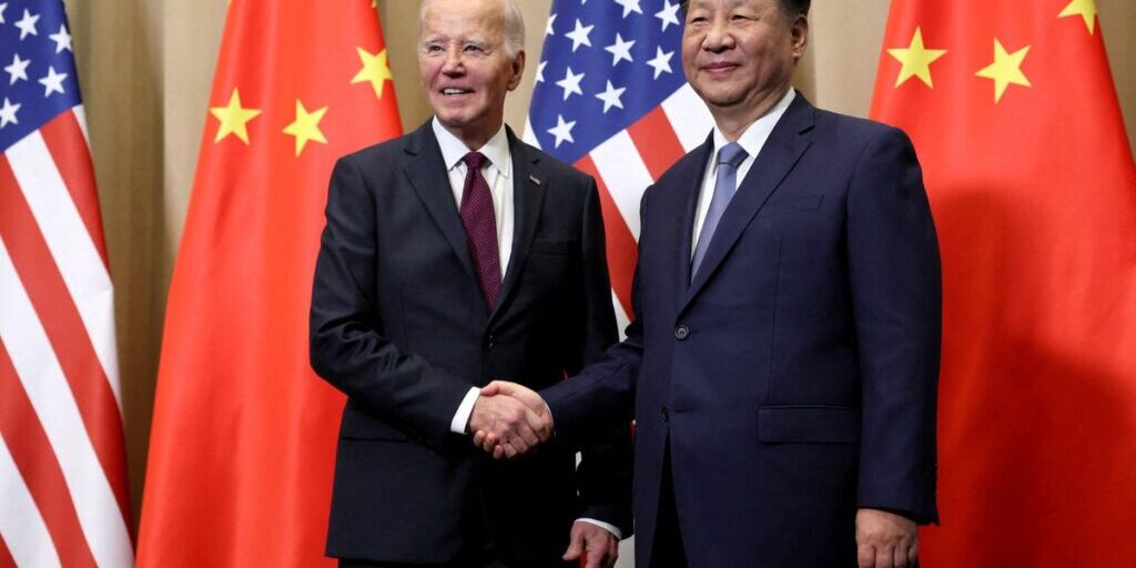 Xi Jinping bertmu Joe Biden di Lima