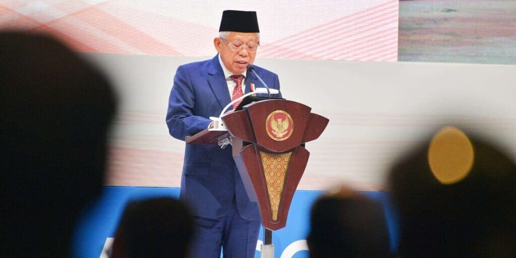 Wakil Presiden Ma’ruf Amin saat memberikan sambutan pada Sesi Tahunan Organisasi Permusyawaratan Hukum Asia-Afrika (AALCO) ke-61, di Bali Nusa Dua Convention Center (BNDCC), Senin (16/10/2023). 