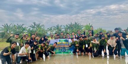 Bakti Tani angkatan ke-10 diselenggarakan HIMAGRI Fakultas Pertanian UMSU


