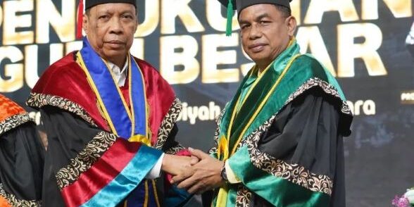 Alridiwirsah, dikukuhkan jadi Guru Besar Fakultas Pertanian UMSU. (Foto: Fadmin Malau)

