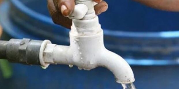 Menikmati air yang aman dan mengalir