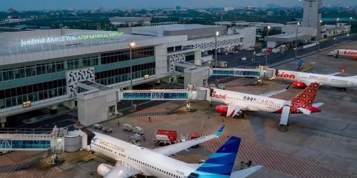 Bandara Jenderal Ahmad Yani Semarang dengan deretan pesawat terbang (Foto: Humas Bandara Ahmad Yani Semarang)