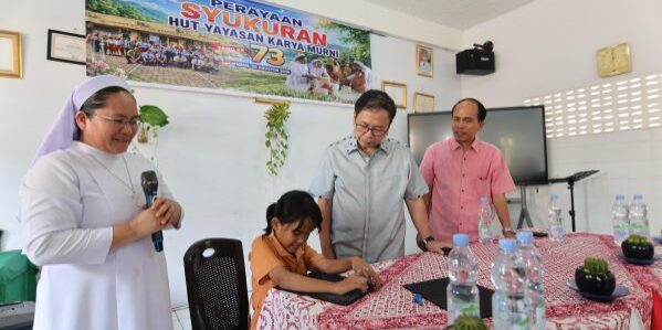Kepala Sekolah SLB A Karya Murni, Suster Petriani br Saragih, mengungkapkan perjuangan para guru mendampingi anak-anak berkebutuhan khusus