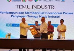 IKPP Serang Mill bekerja sama dengan Politeknik Industri Petrokimia Banten