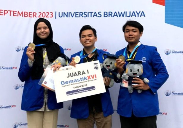 Tim UPER (Tim RoadSense) meraih juara pertama ajang Gemastik 2023