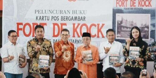 Peluncuran buku Kartu Pos Bergambar Fort De Kock