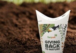 Dibuat kompos, seperti produk Foopak Bio Natura

