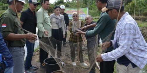 Asia Pulp and Paper Group dalam peningkatan kesejahteraan bagi masyarakat Suku Sakai

