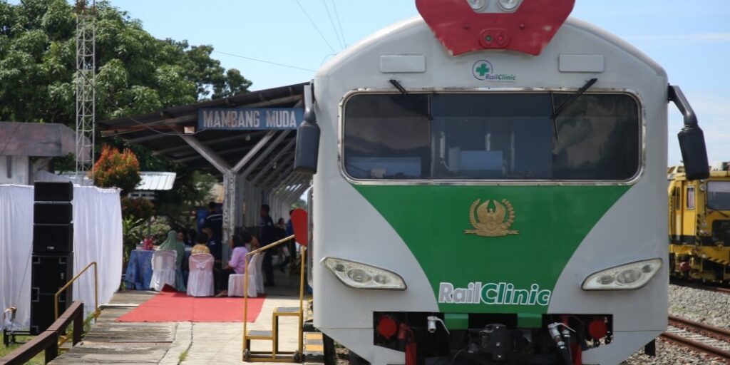 KAI Divre I Sumut Berikan Layanan Kesehatan Gratis dengan Rail Clinic 



