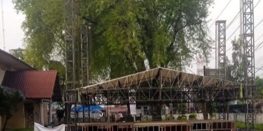 Persiapan panggung PESAN#2 yang digelar 1-5 Juli di Taman Budaya Medan

