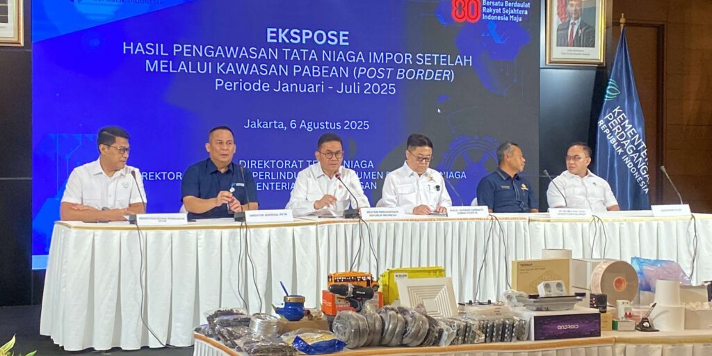 Menteri Perdagangan, Budi Santoso dalam Ekspose Hasil Pengawasan Tata Niaga Impor Setelah Melalui Kawasan Pabean di Auditorium Kementerian Perdagangan, Jakarta, Rabu (6/8/2025)