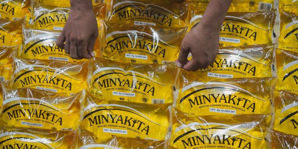 Produk minyak goreng curah kemasan besutan Kementerian Perdagangan, Minyakita

