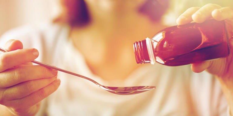 ilustrasi obat batuk