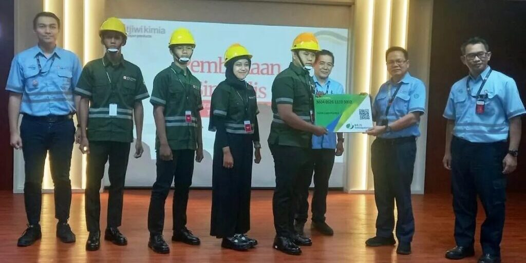 Pembukaan magang indutsri di Pabrik Kertas Tjiwi Kimia, Tbk di Sidoarjo