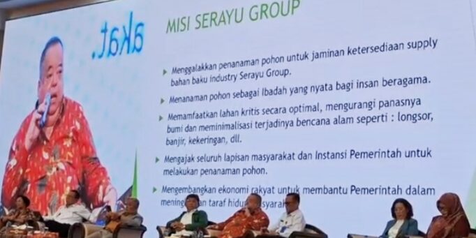 Dirut PT Sedayu Group Hasan Tjoa pada acara Simposium di Aula Raja Inal Siregar, Kantor Gubernur Sumatera Utara 