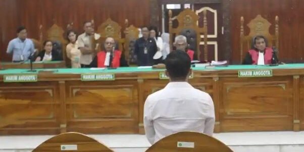 Dinyatakan bebas oleh majelis hakim Pengadilan Tipikor PN Medan Moh. Yusafrihardi Girsang selaku Ketua Majelis didampingi hakim anggota Muhammad Kasim dan  Gustap Marpaung



