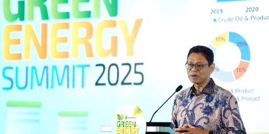 Wamen ESDM Yuliot Tanjung membuka acara Investortrust Green Energy Summit (IGES) 2025