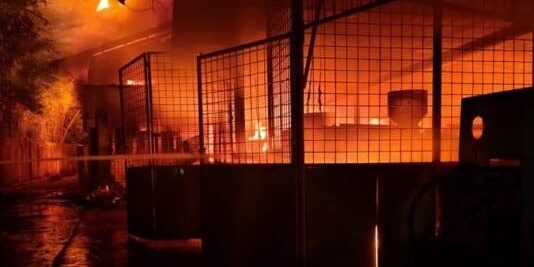 Pabrik Mainan di Medan Johor terbakar