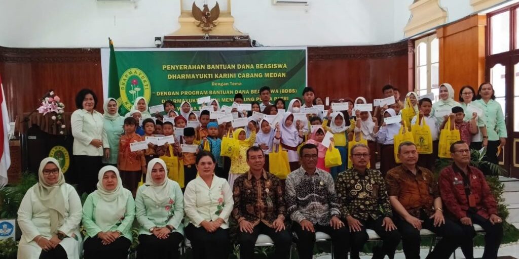 Medukung program peningkatan pendidikan anak bangsa