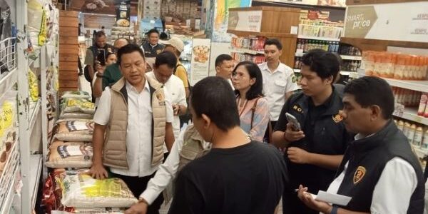 Tim Satgas Pangan gabungan sidak pasar cek harga beras di Medan
