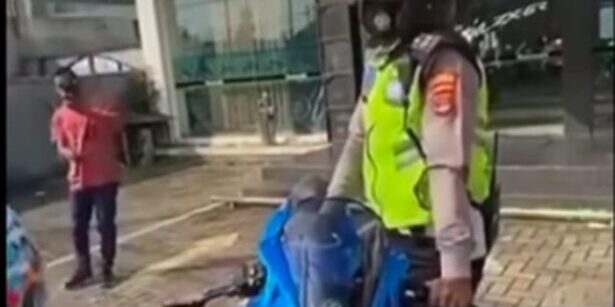 Polisi mengimbau agar pengendara bersikap kooperatif ketika terbukti bersalah dan ditilang.

