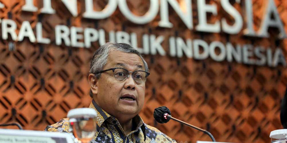 Gubernur Bank Indonesia Perry Warjiyo memberikan pemaparan dalam konferensi pers Rapat Dewan Gubernur (RDG) di Jakarta, Kamis (19/1/2023).

