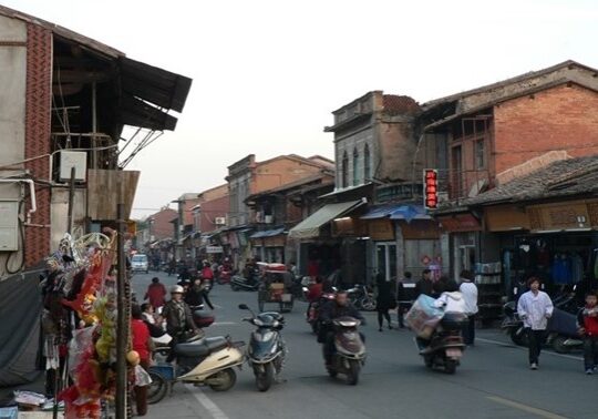 Kota Quanzhou di pesisir Fujian tempat kelahiran Eka Tjipta Widjaja
