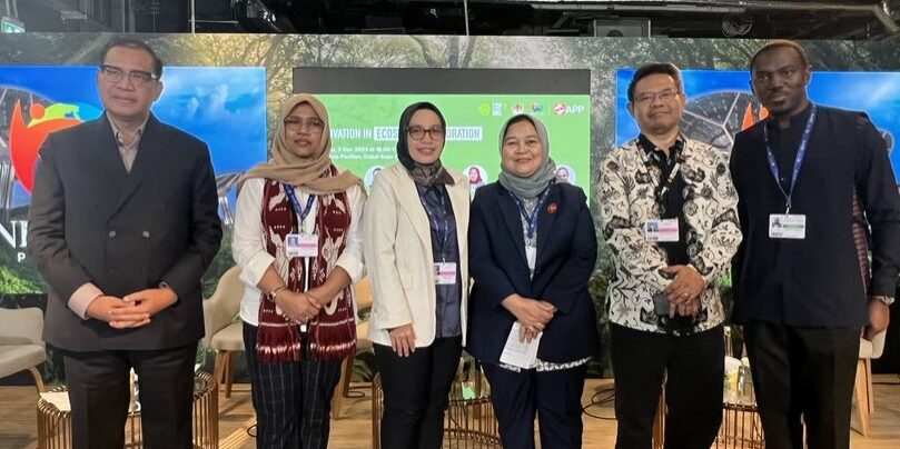 Diskusi bertajuk Innovation in Ecosystem Restoration

