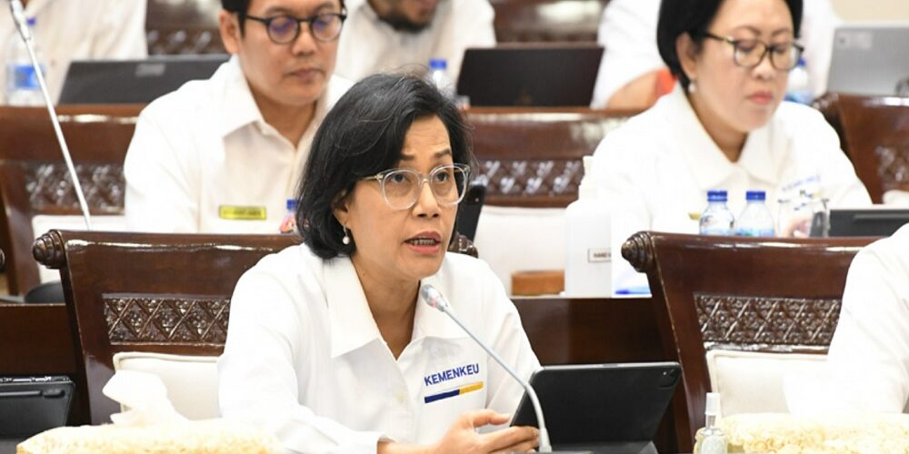Menteri Keuangan Sri Mulyani dalam Rapat Kerja dengan Komisi XI DPR RI terkait Pengantar RKA dan RKP Kementerian Keuangan Tahun 2024, Senin (12 - 06).

