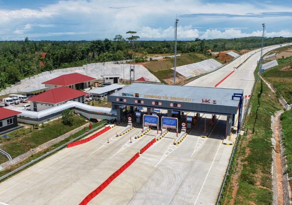 PT Hutama Karya (Persero) segera mengoperasikan Jalan Tol Bengkulu/Lubuklinggau Seksi 3 yakni ruas Bengkulu/Taba Penajung sepanjang 17,6 kilometer

