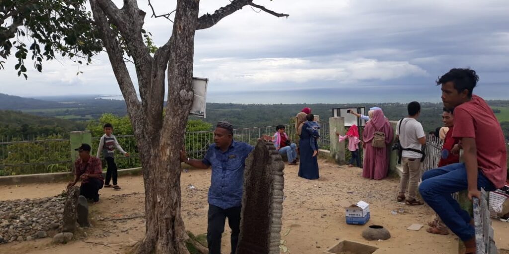 Syech Mahmuh di Papan Tinggi Barus